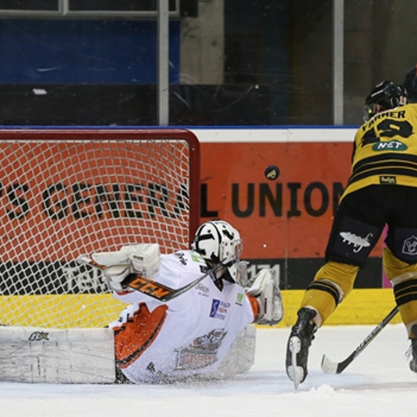 LISTEN: Re-live @SteelersHockey penalty shot Challenge Cup semi-final victory #EIHL episode artwork
