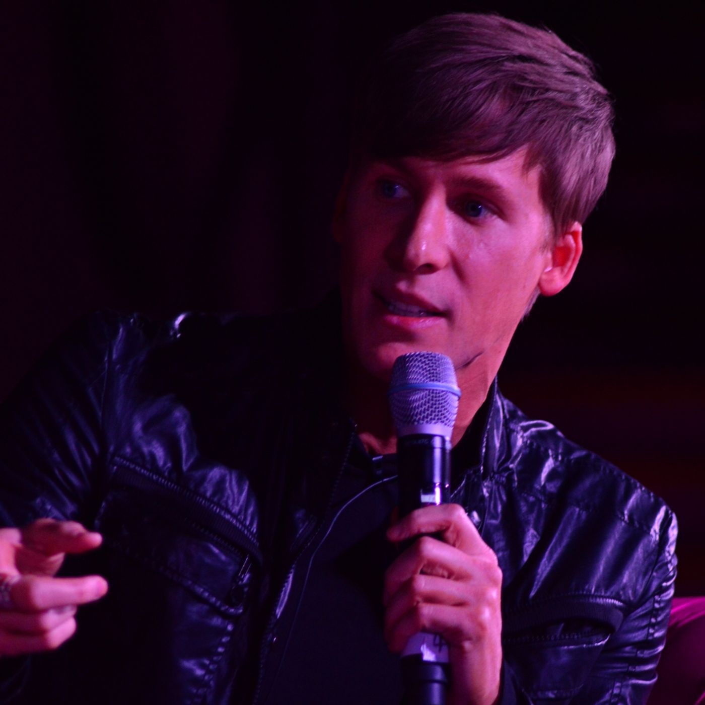 Dustin Lance Black: "There are lots of closeted gay actors in hollywood"