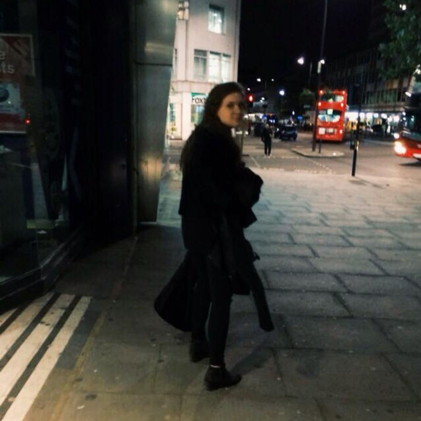 GIG REVIEW: Brooke Bentham "I actually wrote it when i was 15 but I hated the recording cos I sounded so young so I re-recorded it last year" episode artwork