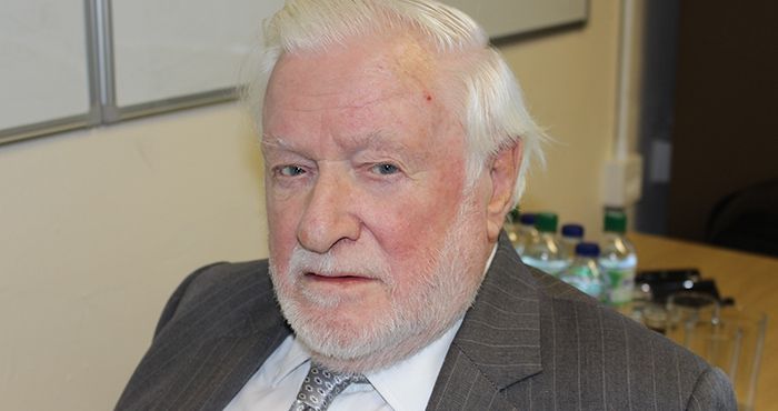 ken bates net worth