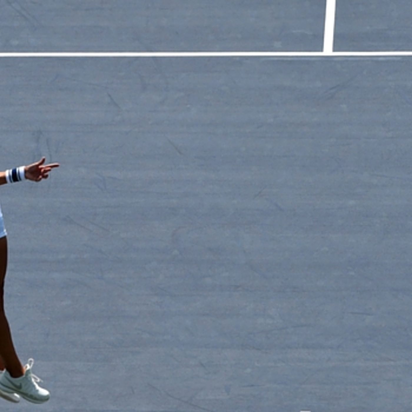 Tsurenko earns first set win 6-4 episode artwork