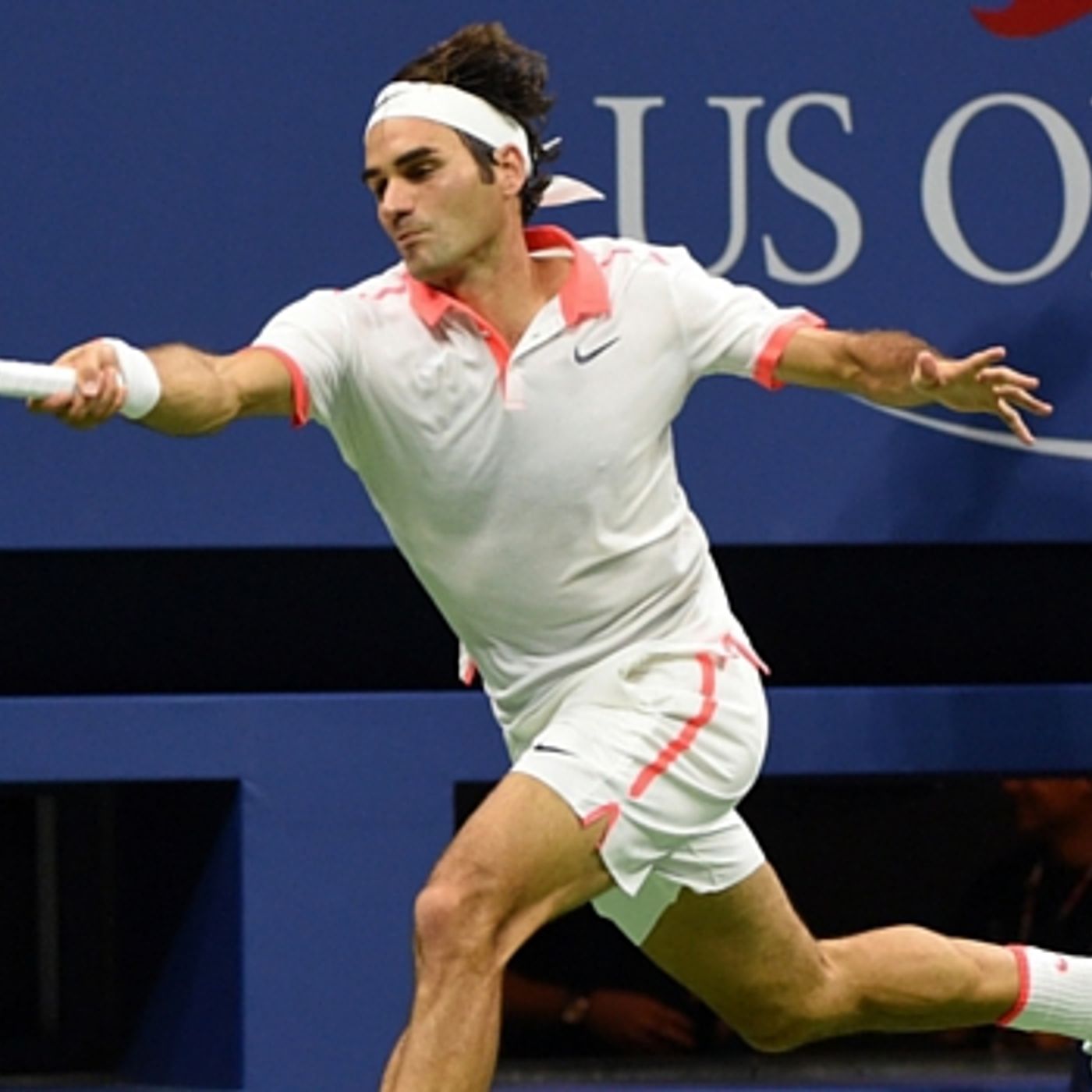 Federer eyeing a sweep episode artwork
