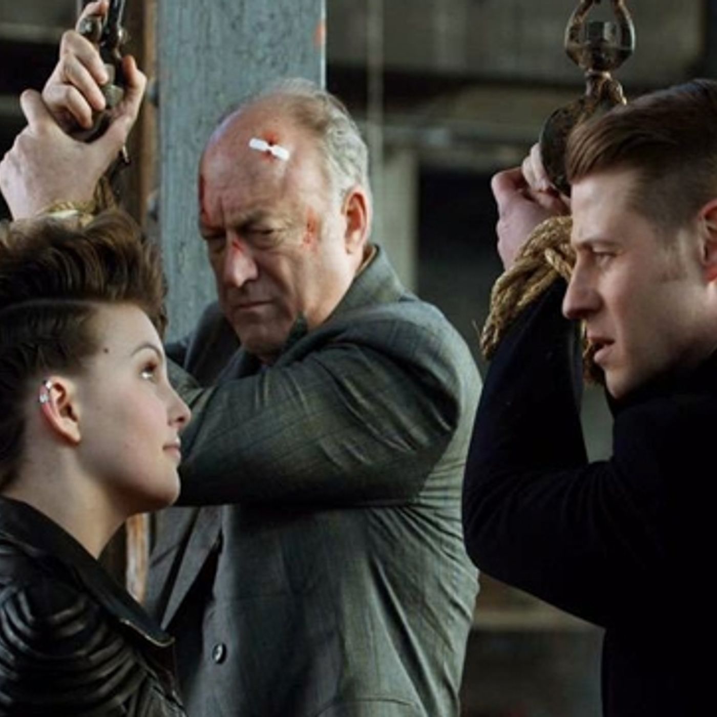 Gotham: Season 1 | Episode 22 'All Happy Families Are Alike' Review episode artwork