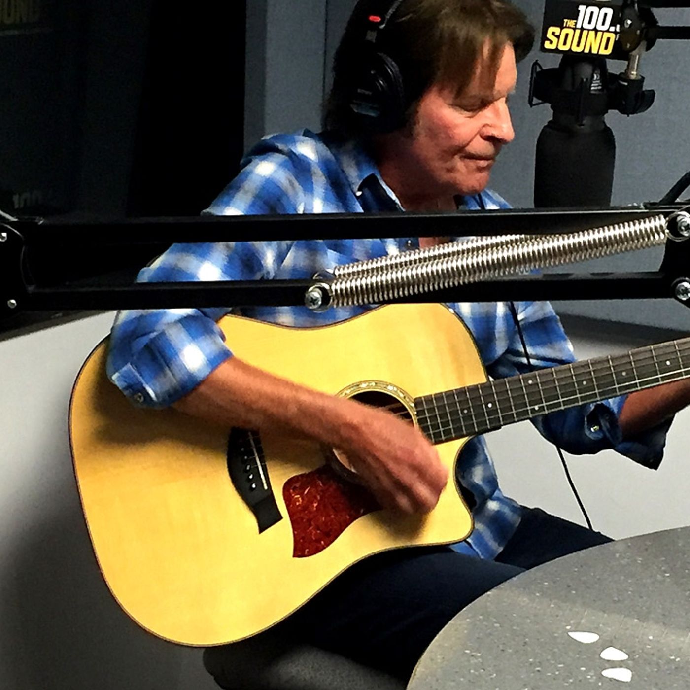 Oct. 7, 2015: John Fogerty In Studio thumbnail