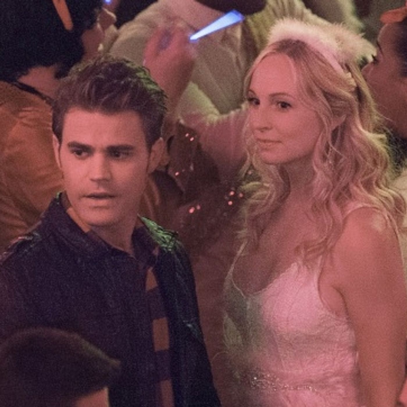 The Vampire Diaries: "I Carry Your Heart with Me" Review episode artwork