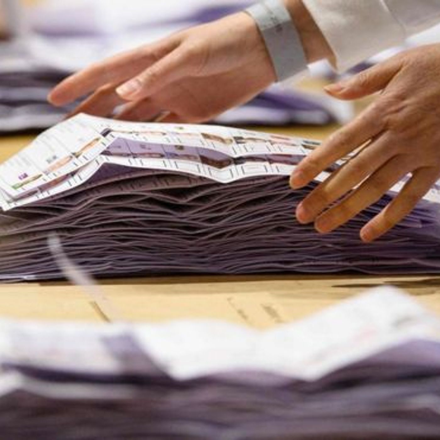 LISTEN: #GE16: Our reporter Barry Whyte was at the count centre in Letterkeny over the weekend episode artwork