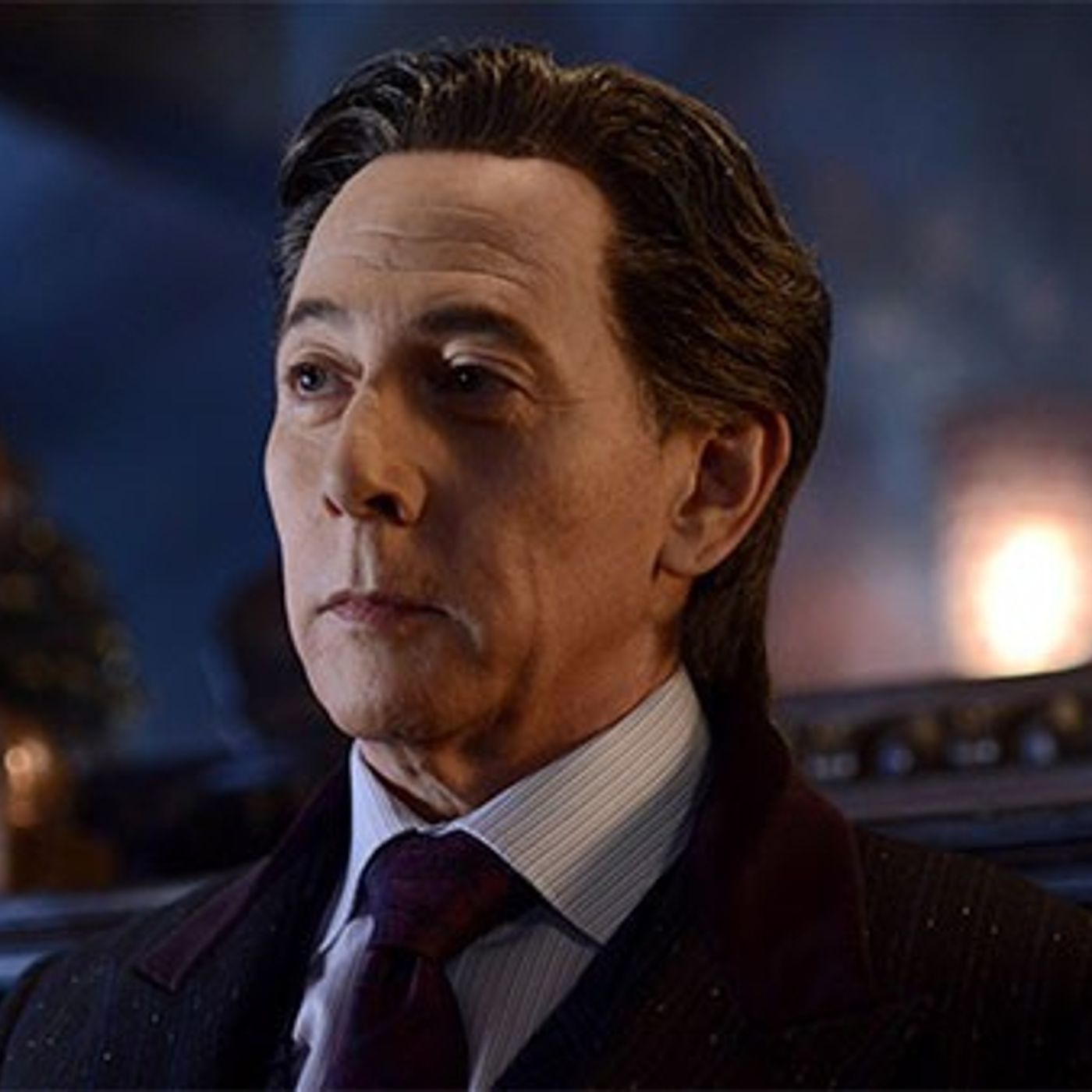 Gotham: Season 2 | Episode 15 "Mad Grey Dawn" Review episode artwork
