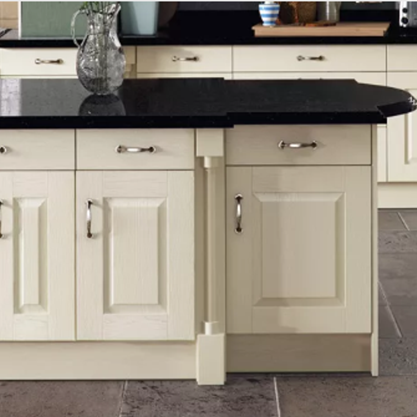 Need a new kitchen? - with Kitchen Warehouse