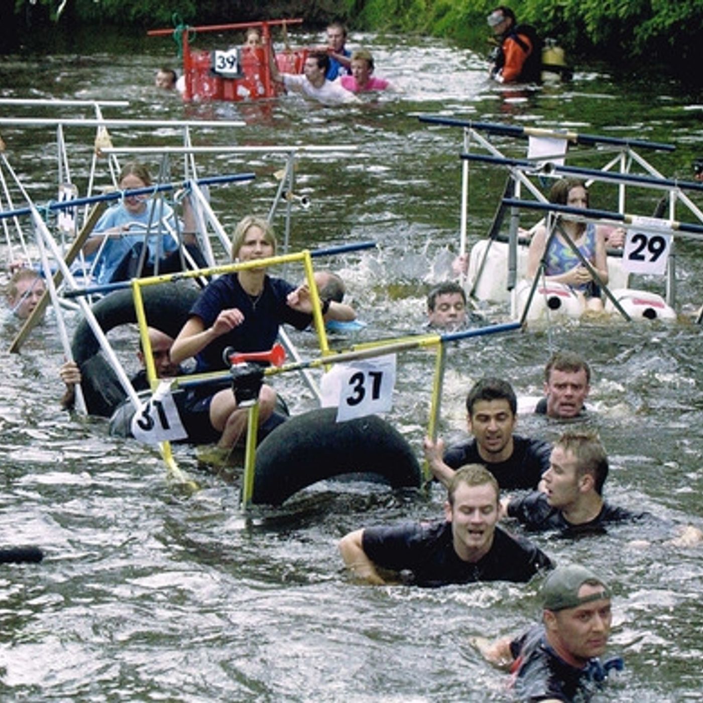 Knaresborough Bed Race 2016 - with Myrings