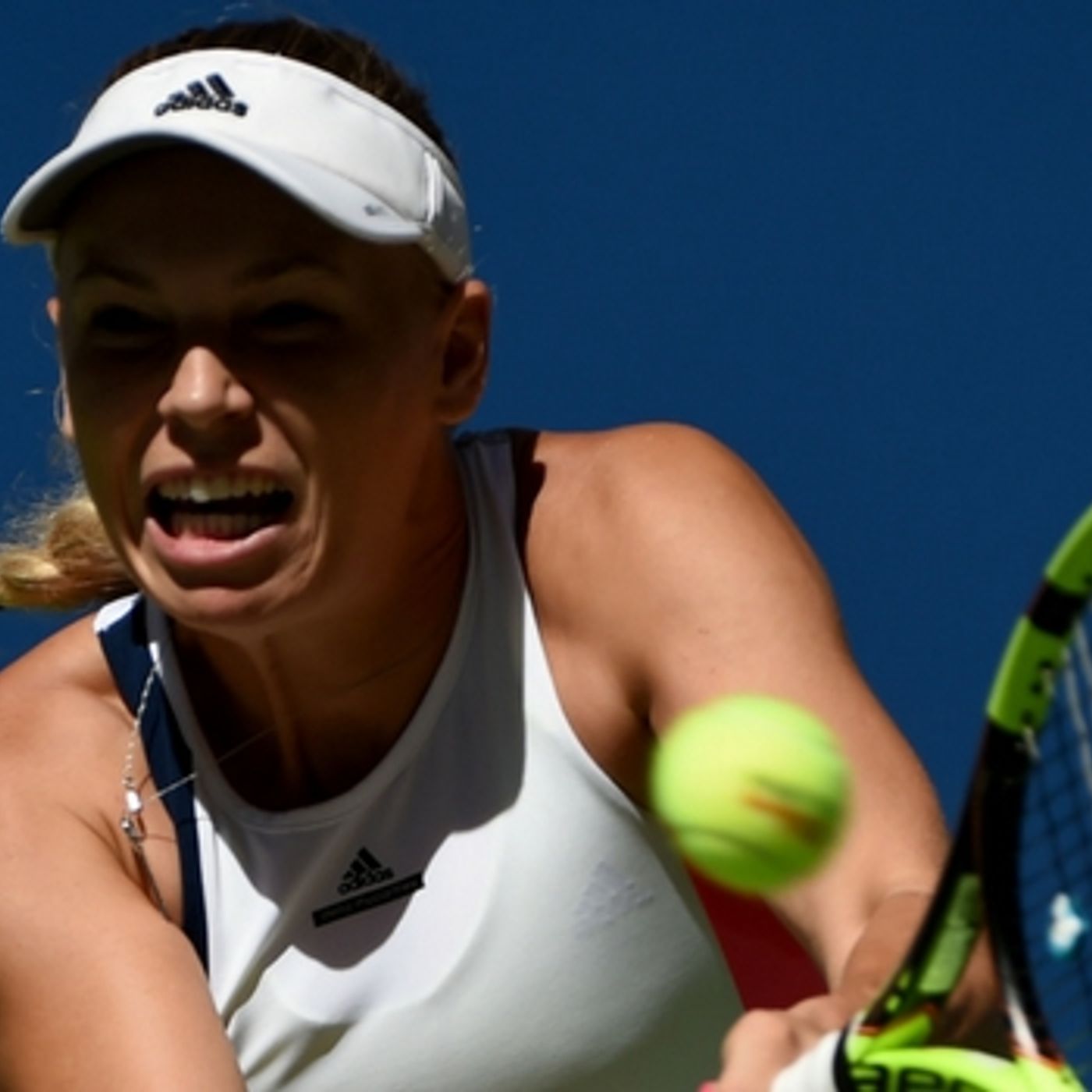 Wozniacki secures 1st set win episode artwork