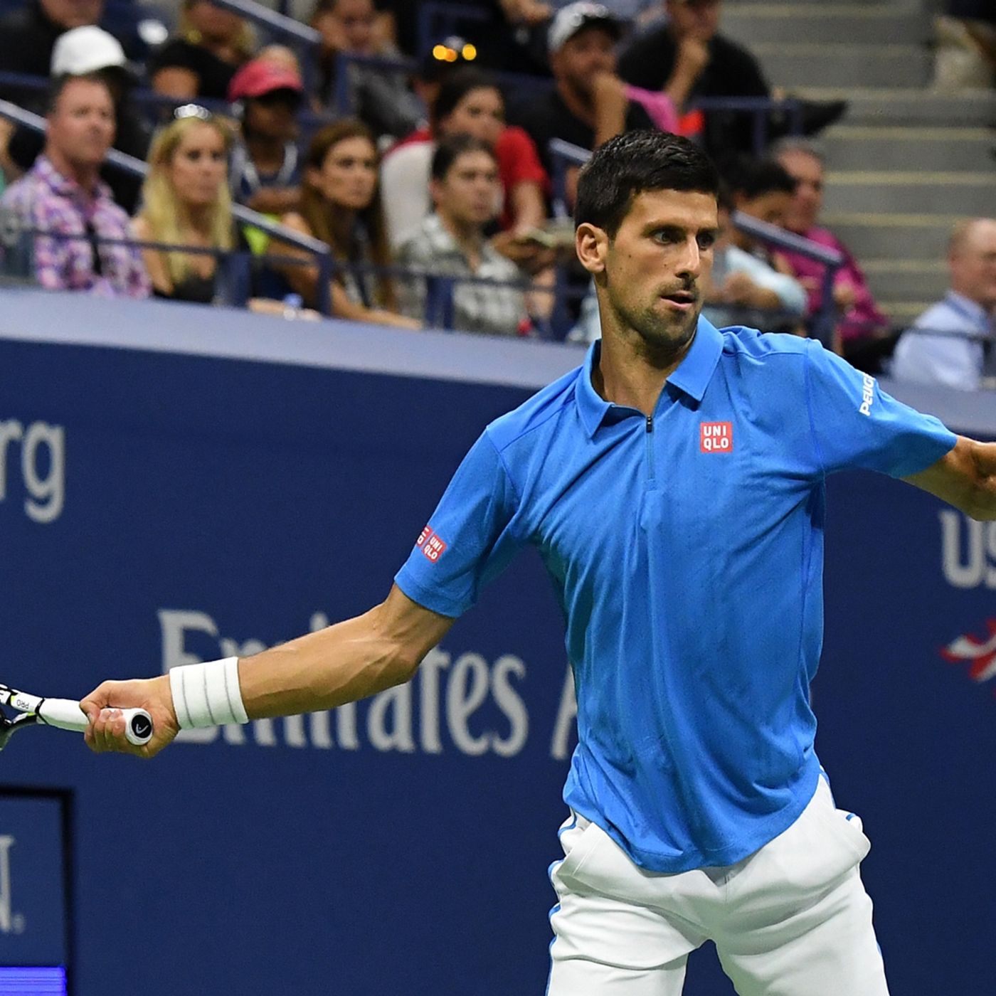 Djokovic cruises in 1st set episode artwork