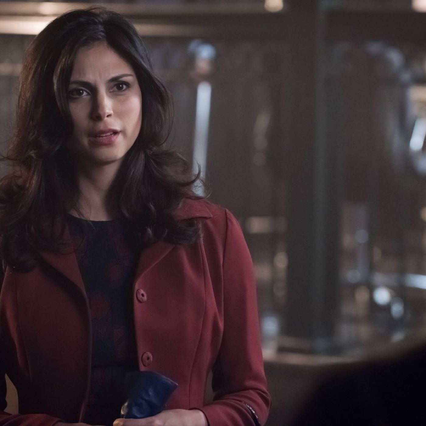 Gotham: Season 3 | Episode 3 "Look Into My Eyes" Review episode artwork