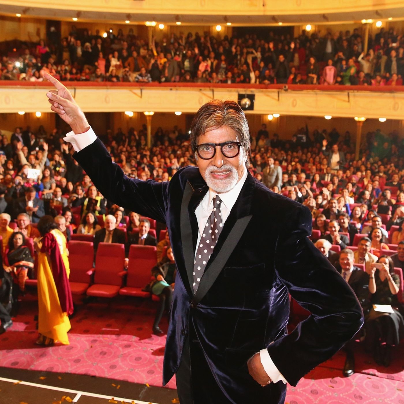 RJ ABHISHEK'S LOVELY CD PARLOUR (LCP) - amitabh bacchan's advertisement for cd parlour episode artwork
