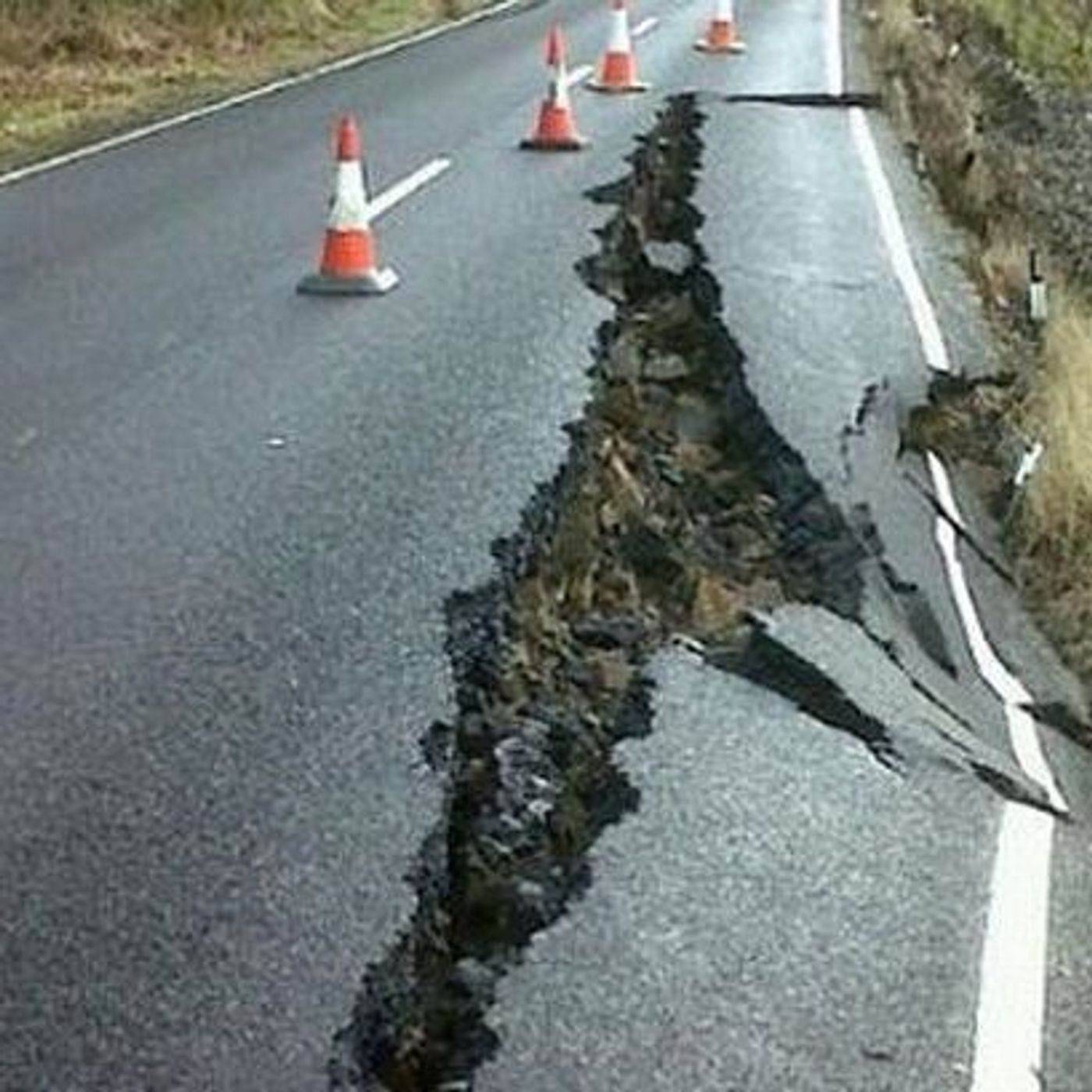Landslip partially closes Boat Harbour Road episode artwork