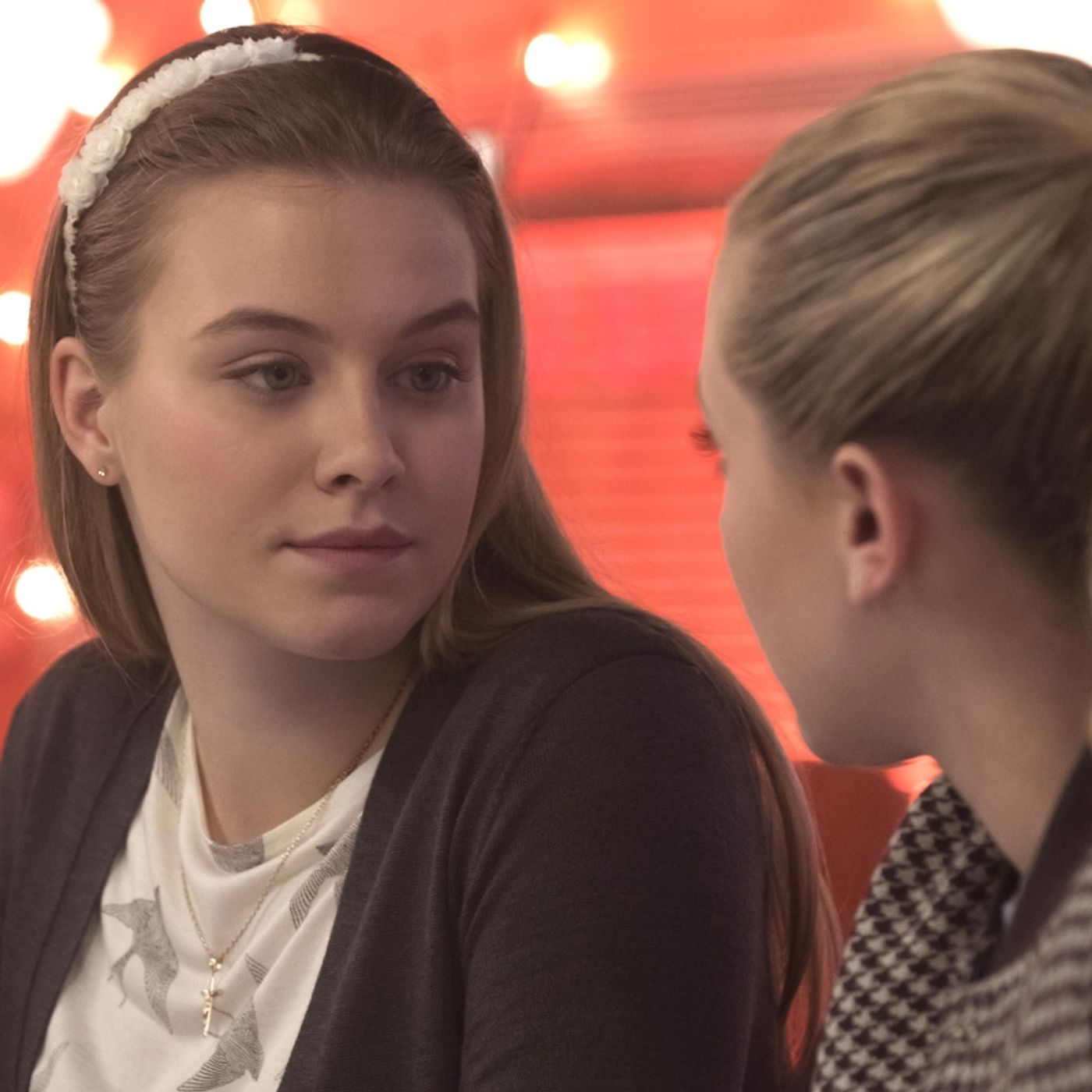 Riverdale: Season 1 | Episode 7 "In a Lonely Place" Review episode artwork