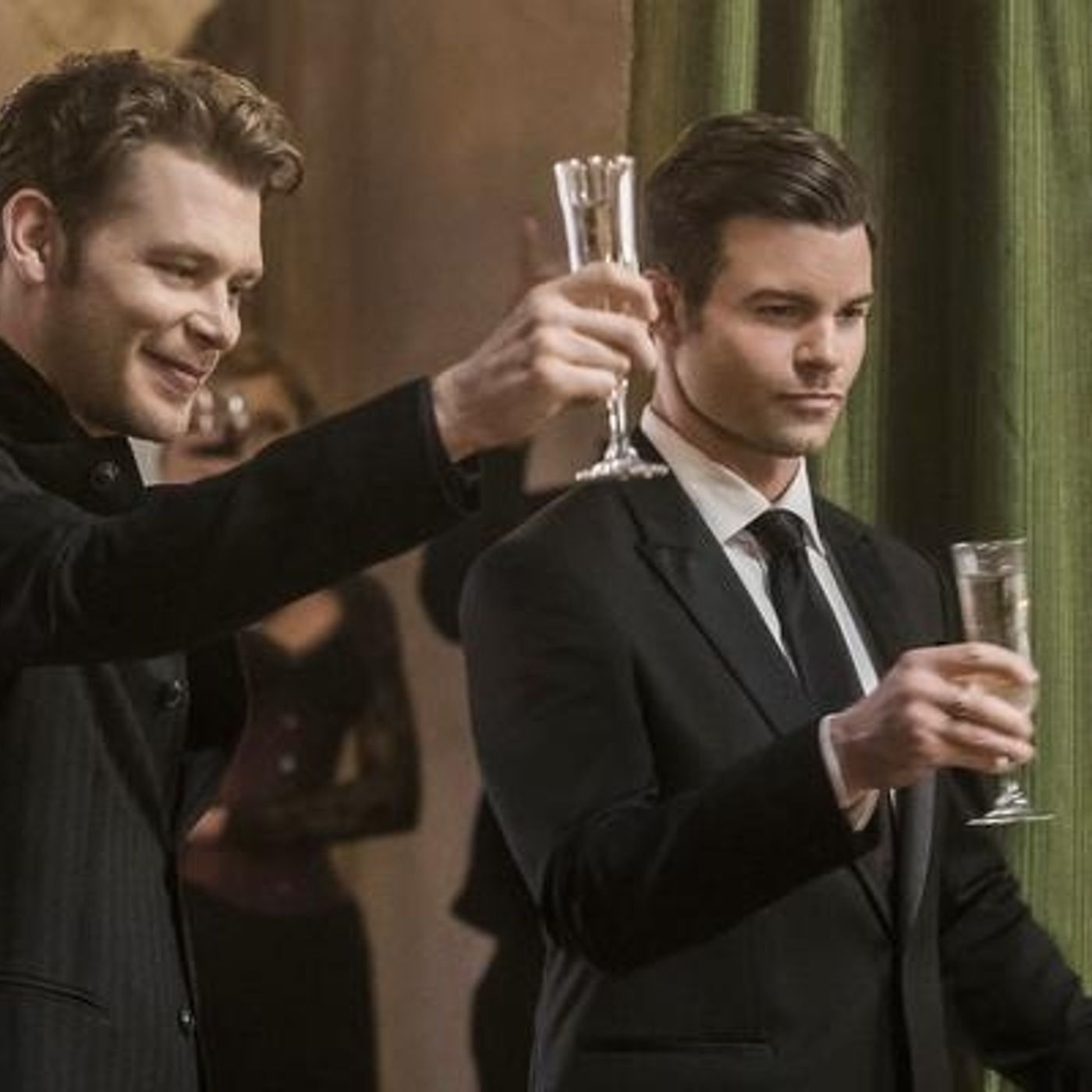 S4E6 / Talking The Originals: "Bag of Cobras" Review episode artwork