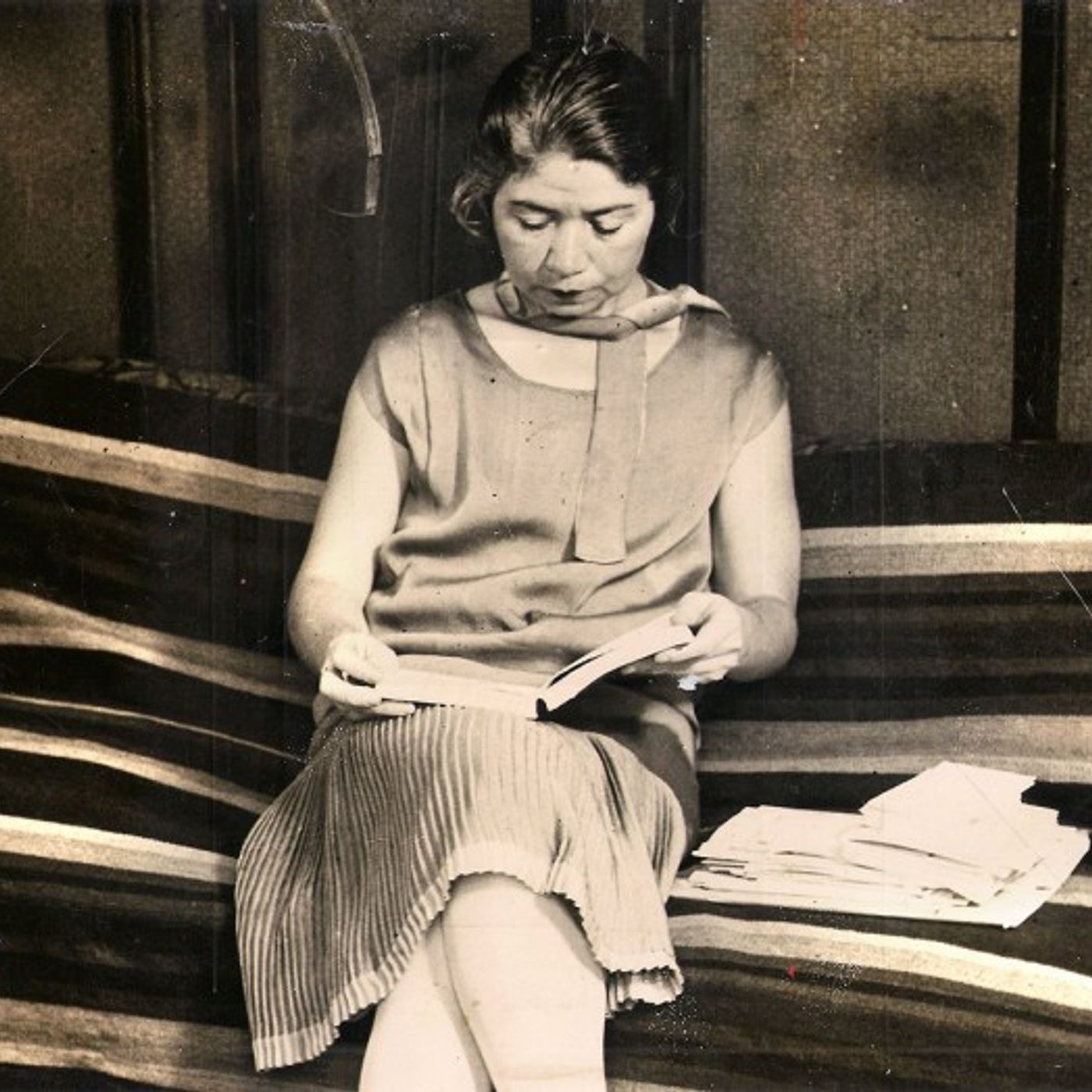 Alfonsina Storni, poeta escritora de prosa feminista. episode artwork