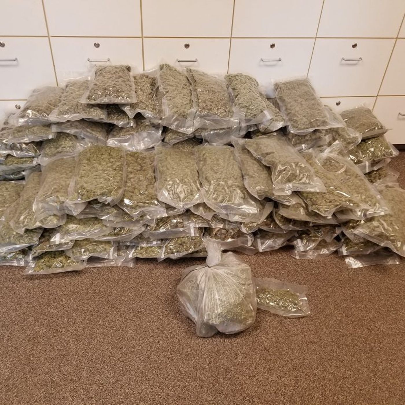 Officers seized tons of drugs over 2017, cocaine busts up from last year episode artwork