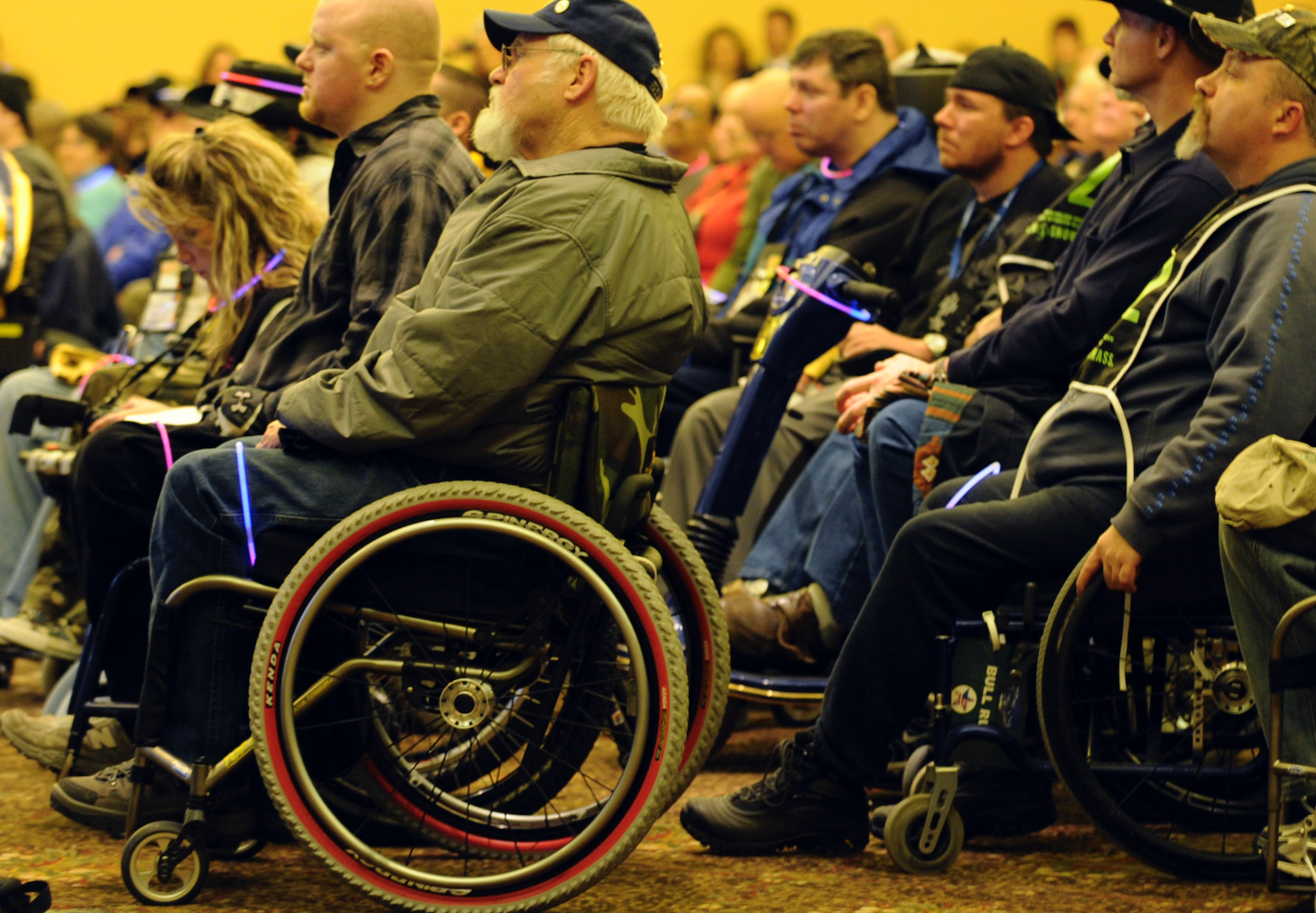 Инвалид. Ветераны инвалиды. Ветеран на инвалидной коляске.