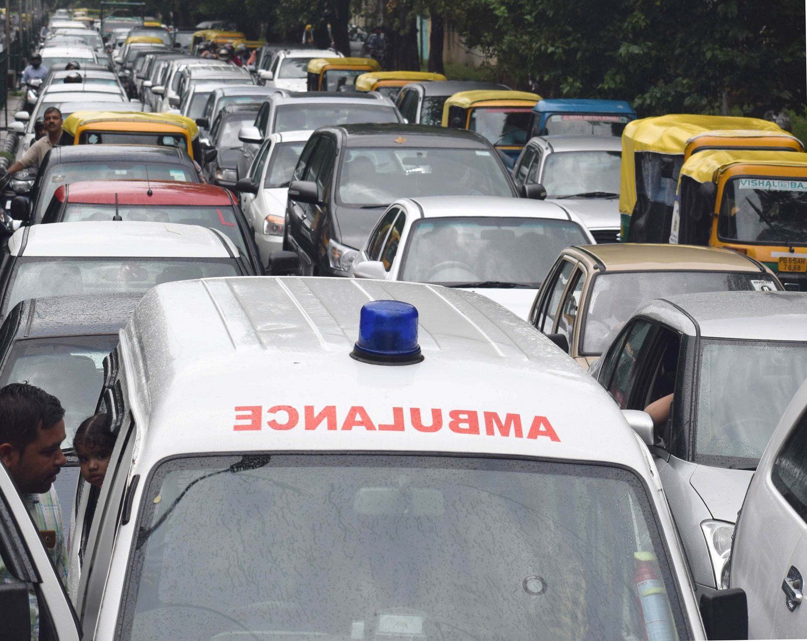 Stuck in traffic jam. Stuck in a Traffic Jam. Stuck in Traffic. Get Stuck in a Traffic Jam. Прикроватная сумка Traffic Jam.