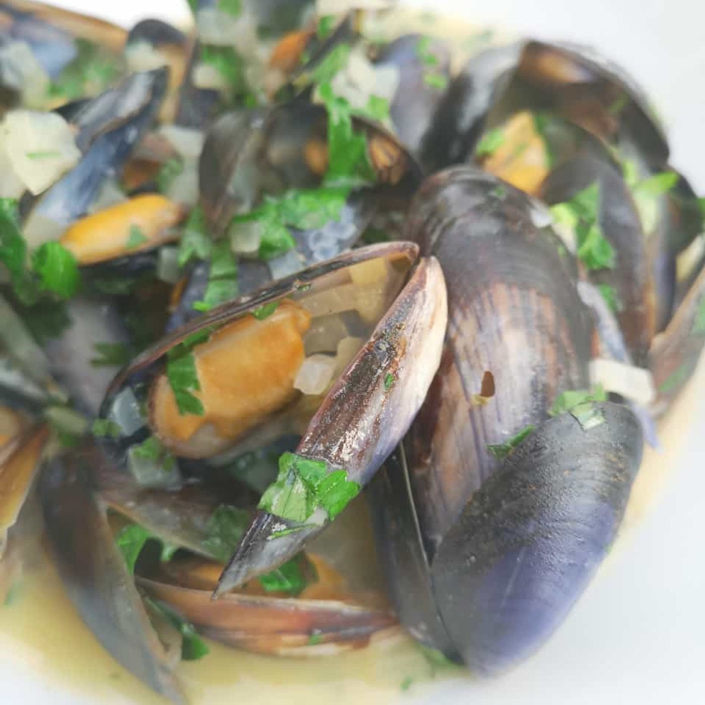 Moules Mariniere - Flavours of the Week with Steph Moon