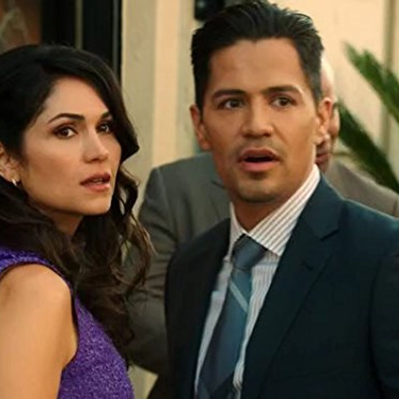 Gang Related: Season 1 | Episode 4 'Perros' Review episode artwork