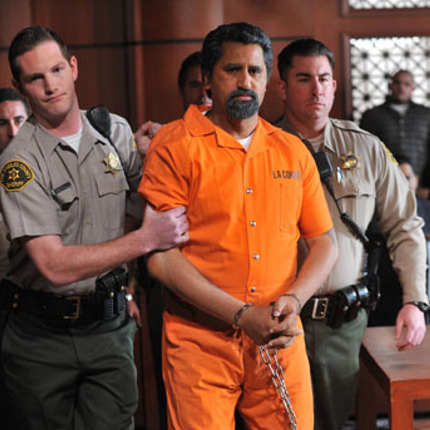 Gang Related: Season 1 | Episode 11 ‘La Luz Verde’ Review episode artwork
