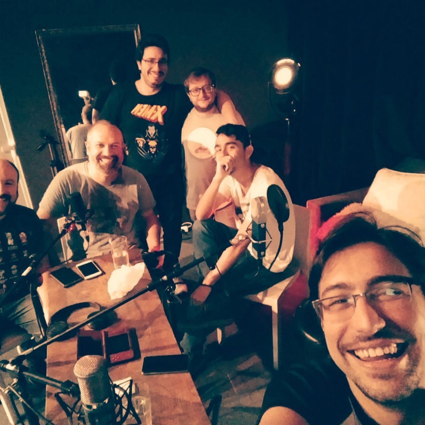 S3 Ep1: S03E01: Diciembre a Mayo, un Catch Up realmente GORDO episode artwork