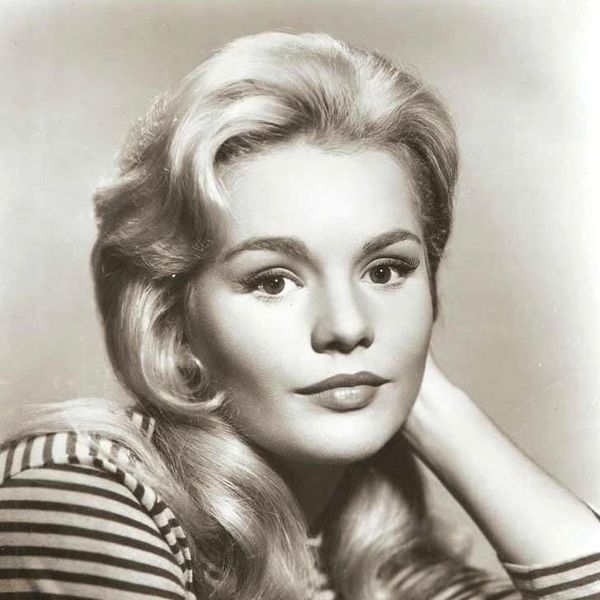 MR DEMILLE FM / Tuesday Weld
