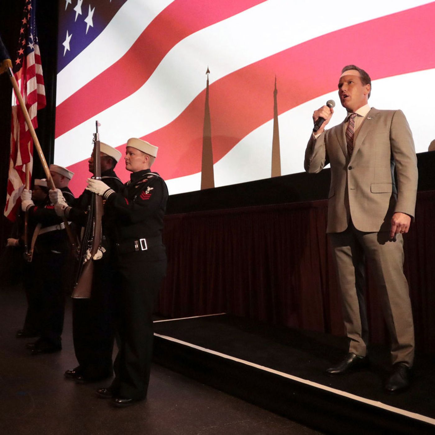 Midway Stars Patrick Wilson, Nick Jonas, Woody Harrelson and Mandy Moore Pay Homage to our Veterans