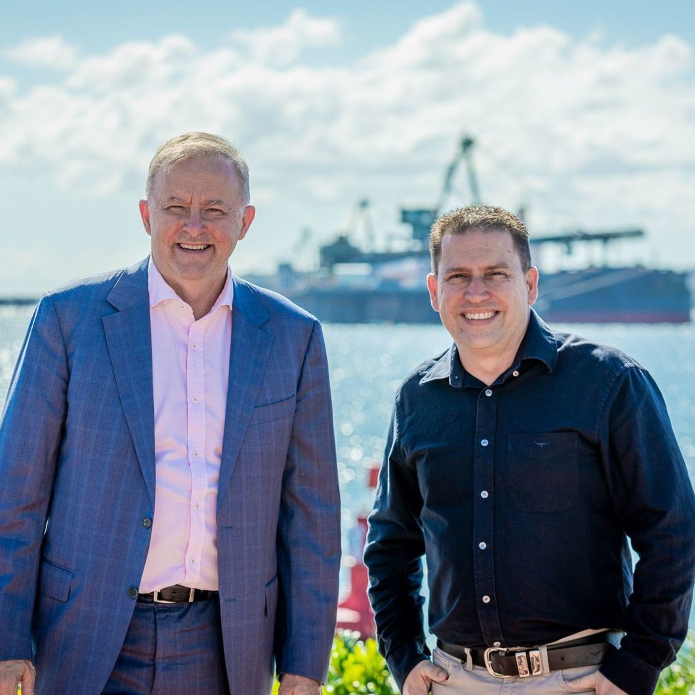 198: Federal Opposistion Leader Anthony Albanese In town and on The show this morning. Click the picture to listen episode artwork