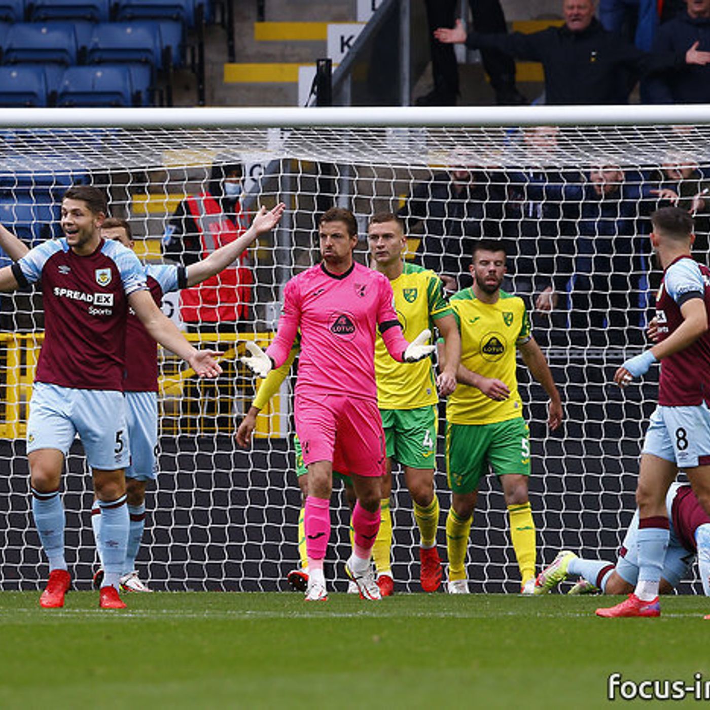 S11 Ep393: #462 Goalless battle at Burnley stops the rot | PinkUn Norwich City Podcast