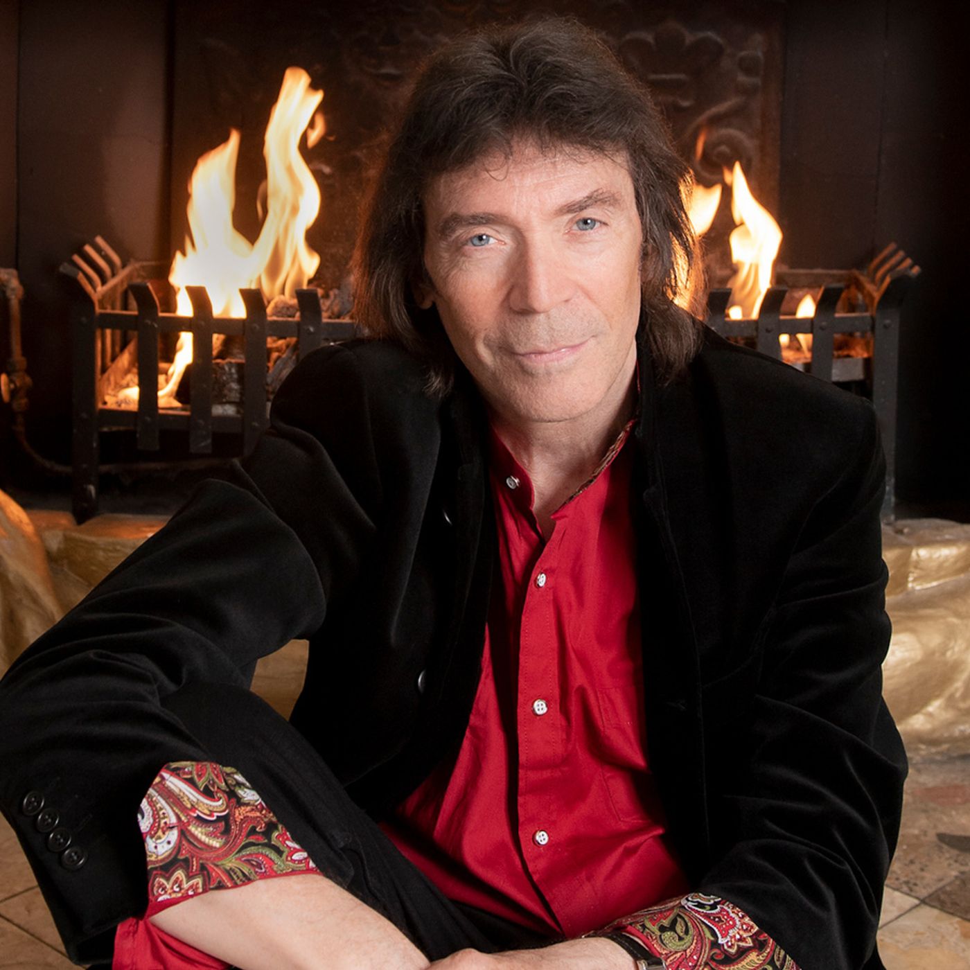 Famed Prog-Rock Guitar Virtuoso Steve Hackett Takes Us All Around The World Without Ever Having to Leave Home
