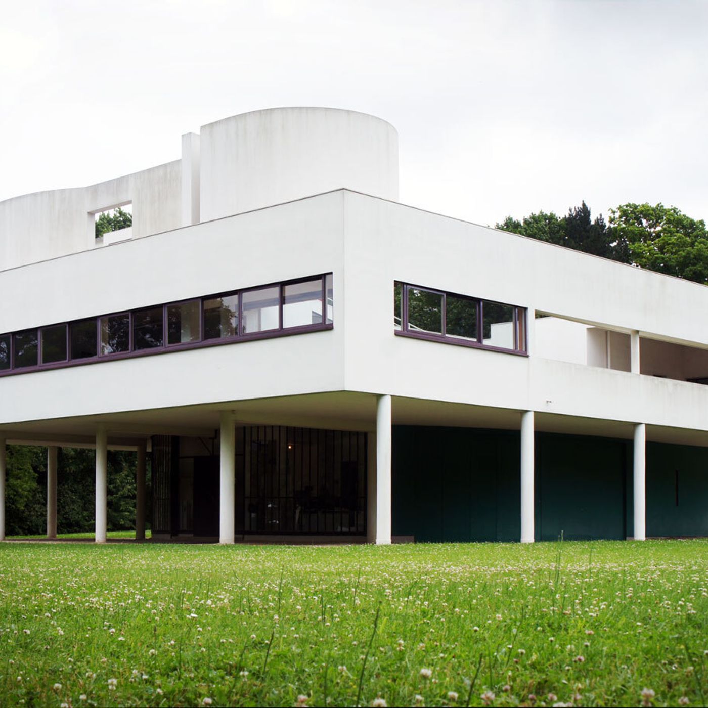 12: The Story of Villa Savoye and Le Corbusier