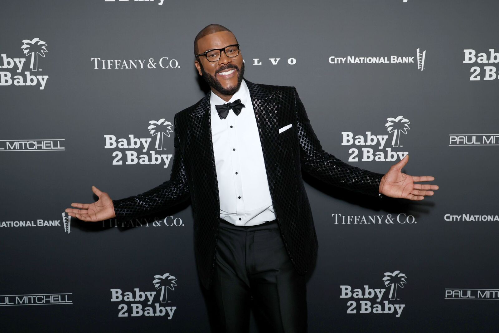 06/19/23 Tyler Perry Drives Car Like The One He Used to Live In & The