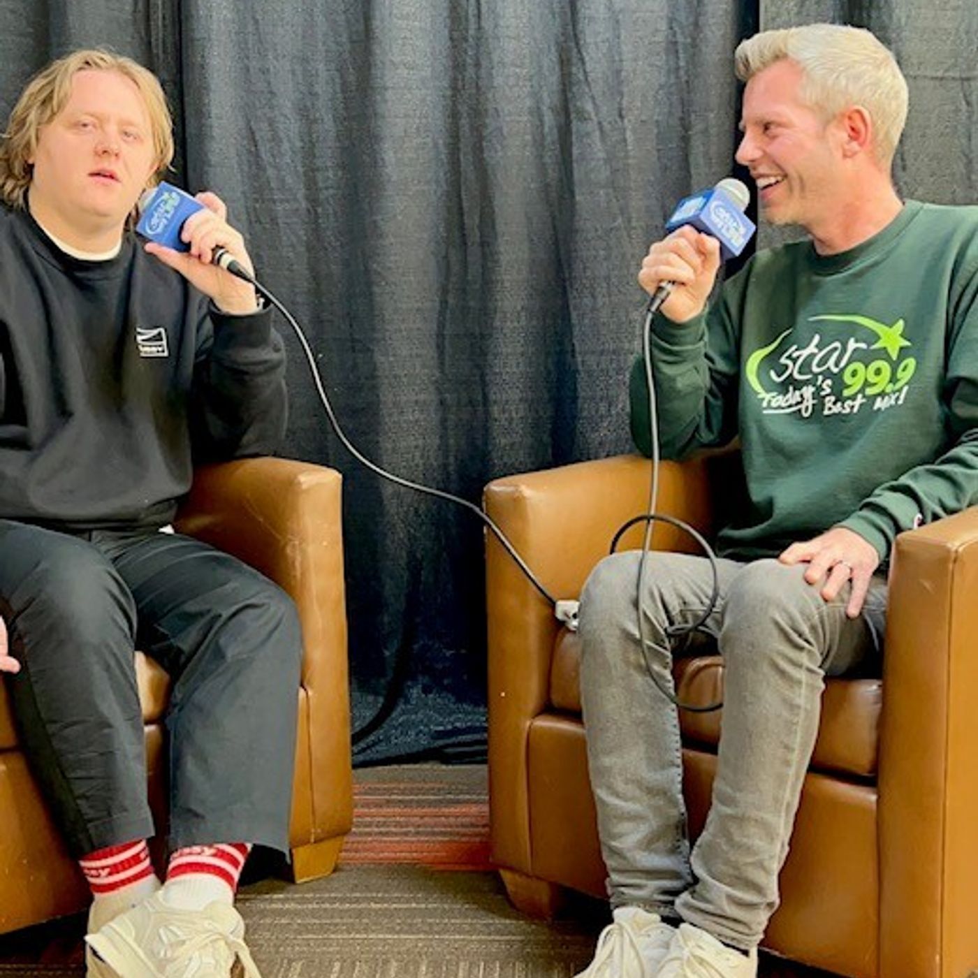 From Heartbreak to Pizza-making: Lewis Capaldi Talks New Music, Touring, and Delicious Dough episode artwork