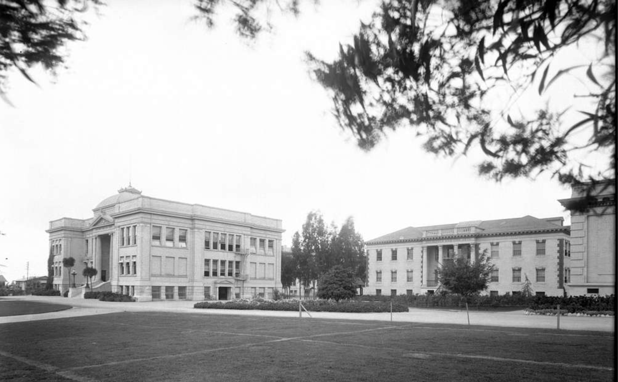 The John Batchelor Show / WHEN THE HOST WAS A NOVELIST 1&2/10