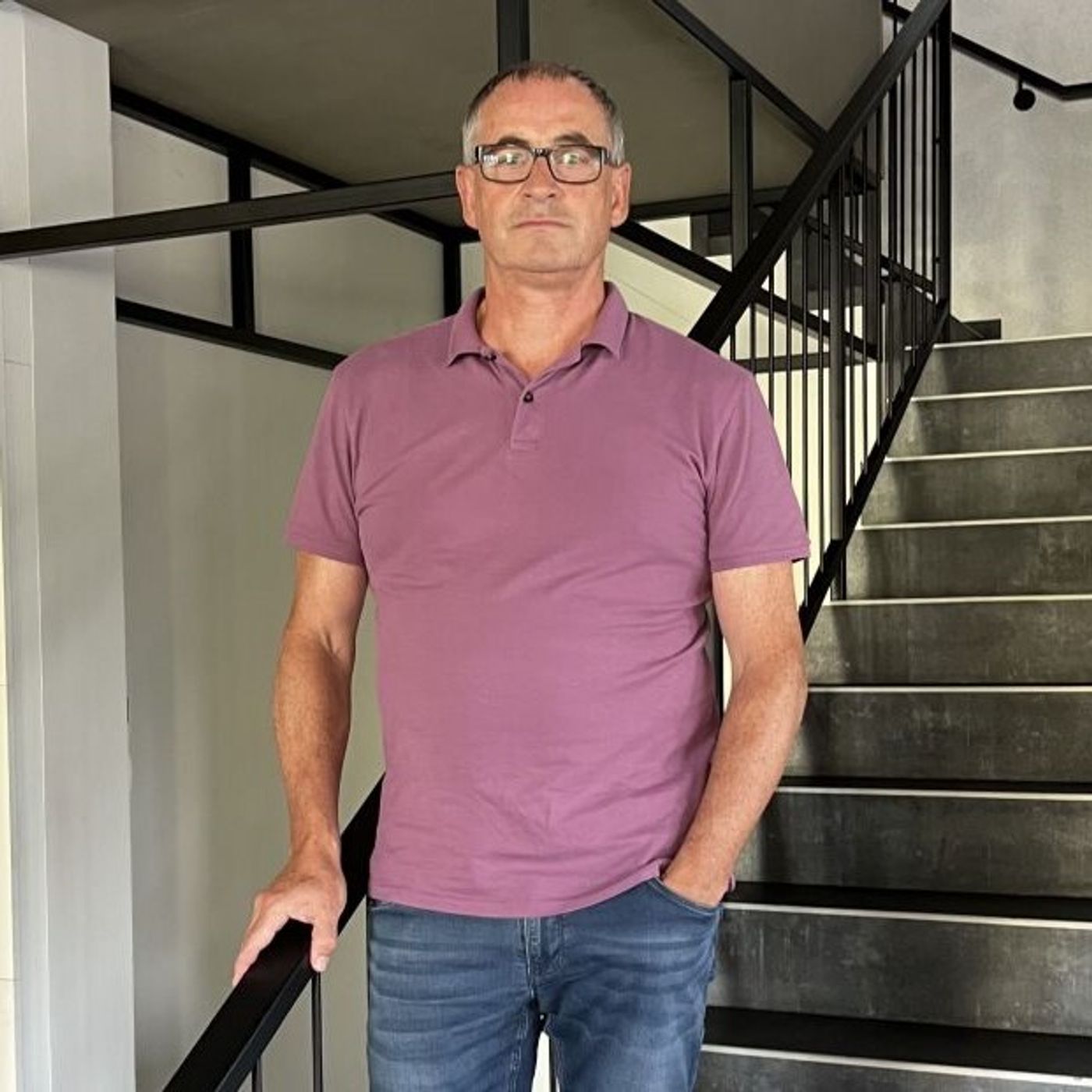 36: Colin Glover (SIS Systems): Stavební dělník není zboží, pokud chceme změnit tradiční image oboru "cihel a malty", musíme změnit přístup k lidem (EN) 36: Colin Glover (SIS Systems): Stavební dělník není zboží, pokud chceme změnit tradiční image oboru "cihel a malty", musíme změnit přístup k lidem (EN)