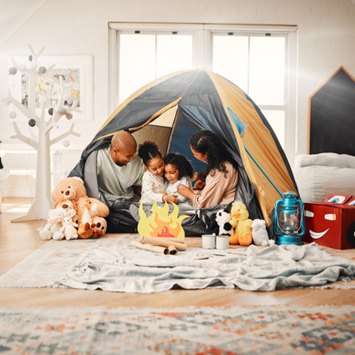 The Feed: Summer Ready – Tips for a Fun and Organized Season at Home! episode artwork