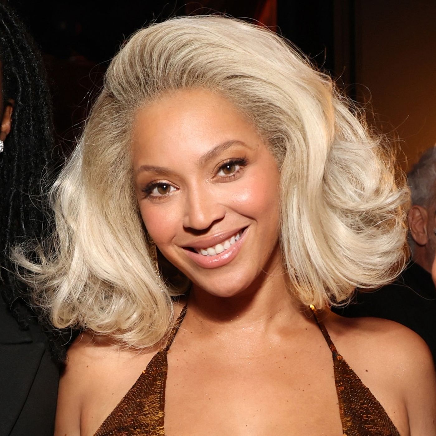 S13 Ep17: 10/01/24 - J.Lo Made Sterling K Brown Cry & Beyonce Whiskey Ad Breaks the Internet!