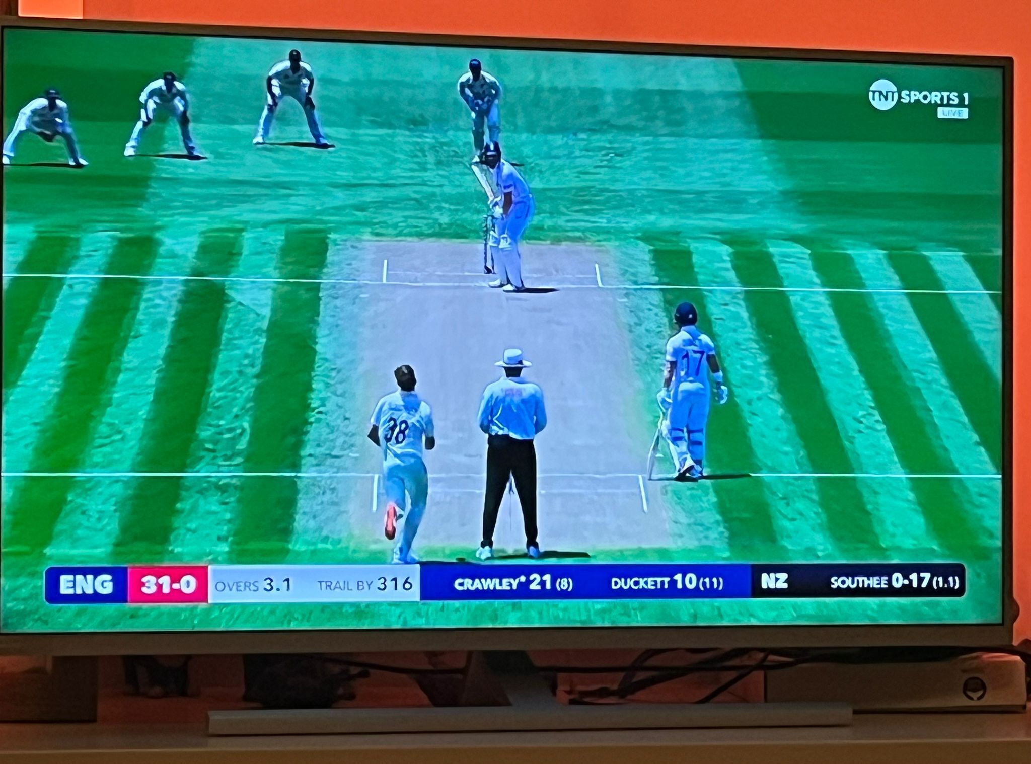 S202412 Ep14: Paul O'Mahony  has been "LAZY BY A FIRE, WATCHING RUGBY, READING WHITMAN" #DecPodPoMo Day 14/31