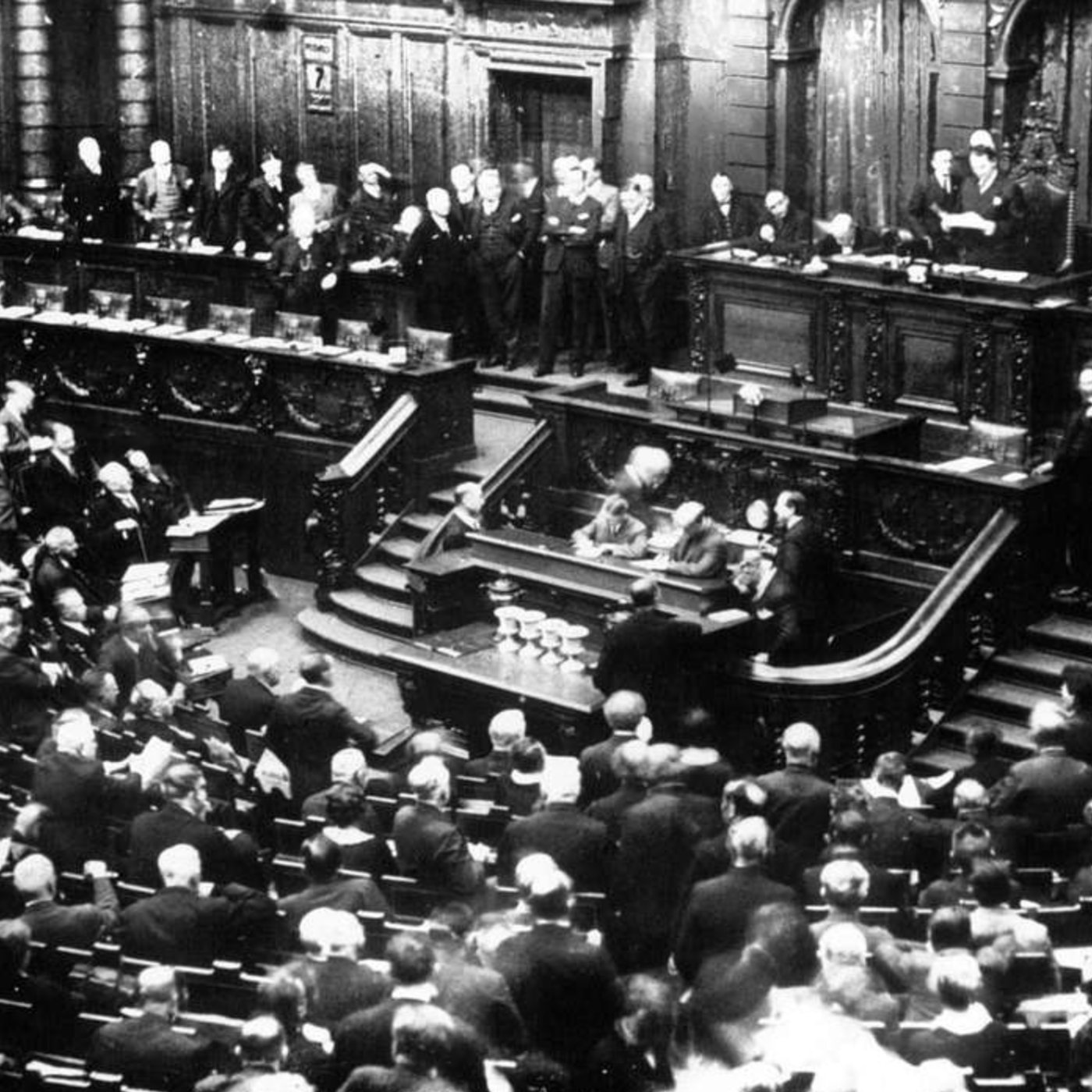 MORE REMINDER THAT THE ACTUAL CORRUPTION OF THE GERMAN REPUBLIC, 1933-1939, WAS NOTHING ANALOGOUS TO THE TURBULENCE IN THE AMERICAN REPUBLIC, 2016-2025:  1/16:  Coffee With Hitler: The Untold Story of the Amateur Spies Who Tried to Civilize the Nazis by
