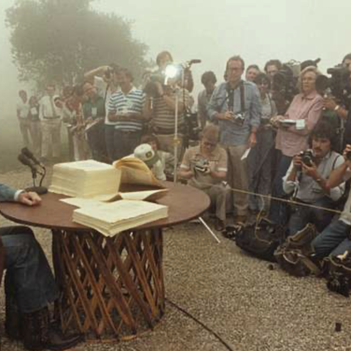 41: The "Genial and Aloof" Communicator: Reagan's Psychological Defense and Exquisite Political Timing. Max Boot discusses the late Reagan administration, his personality, and his legacy. Reagan was famously defined as "genial and aloof," and Boot argues that 41: The "Genial and Aloof" Communicator: Reagan's Psychological Defense and Exquisite Political Timing. Max Boot discusses the late Reagan administration, his personality, and his legacy. Reagan was famously defined as "genial and aloof," and Boot argues that