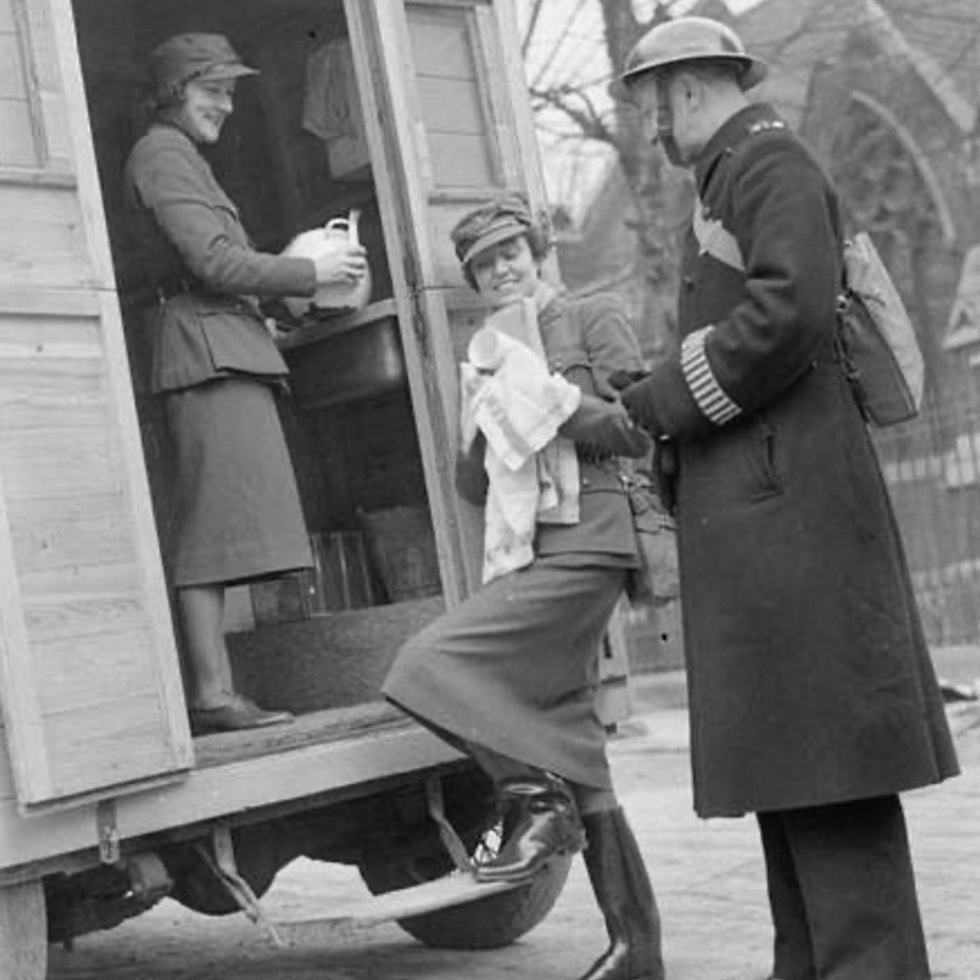 49: The Rise of Extremist Politics in the US and UK. Joseph Sternberg analyzes the rise of extreme political figures like New York mayoral candidate Zohran Mamdani, warning conservatives that opponents' political mistakes do not guarantee their success, citin