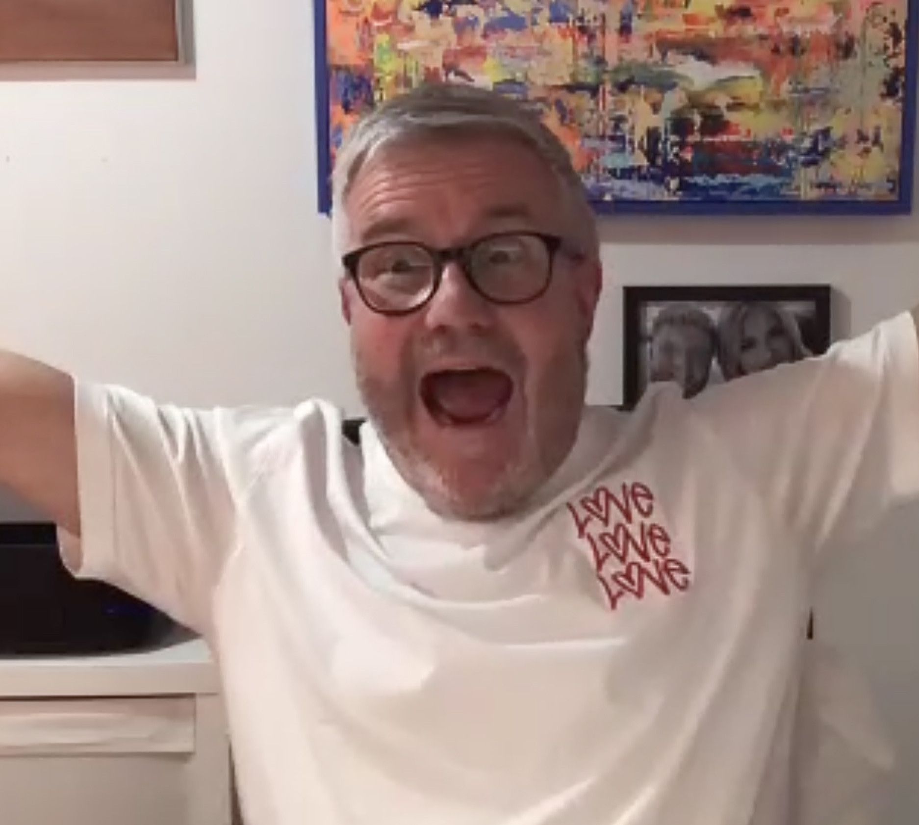 The Albion Roar  - 18th November 2025 with guest Ian Hine