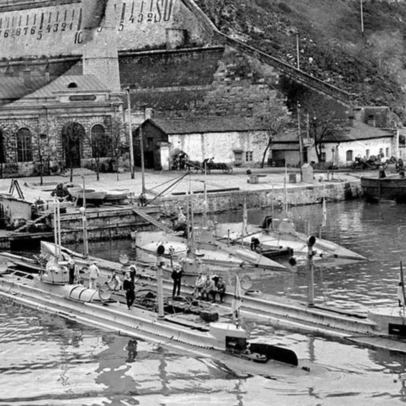 106: CRAIG UNGER AND APT 63A-B IN TRUMP TOWER WITH A PLUMBING LEAK.