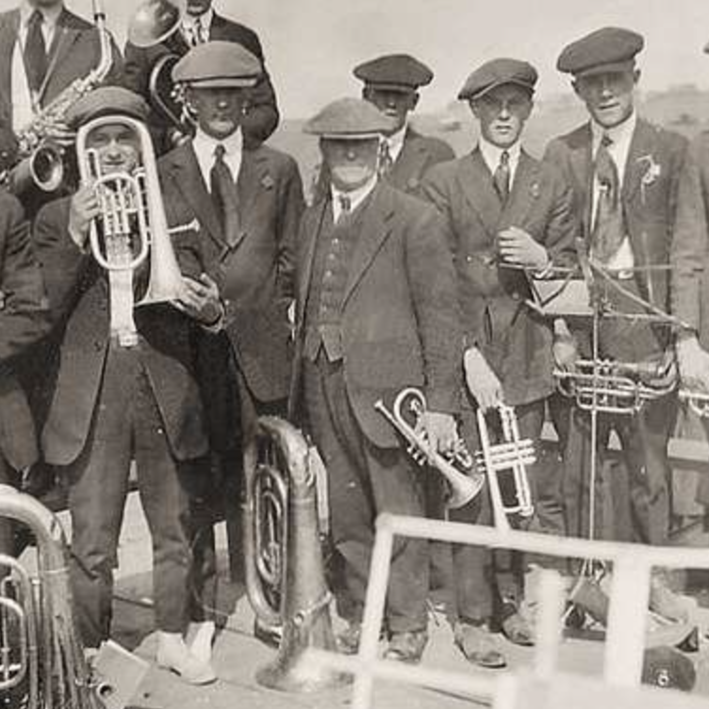 S8 Ep122: Prime Minister Carney's Early Highwire Act in Canadian Politics — Conrad Black — Conrad Black analyzes the early tenure of Canadian Prime Minister Chrystia Freeland (referred to as Carney in this segment), who narrowly secured passage of his budget. Carne