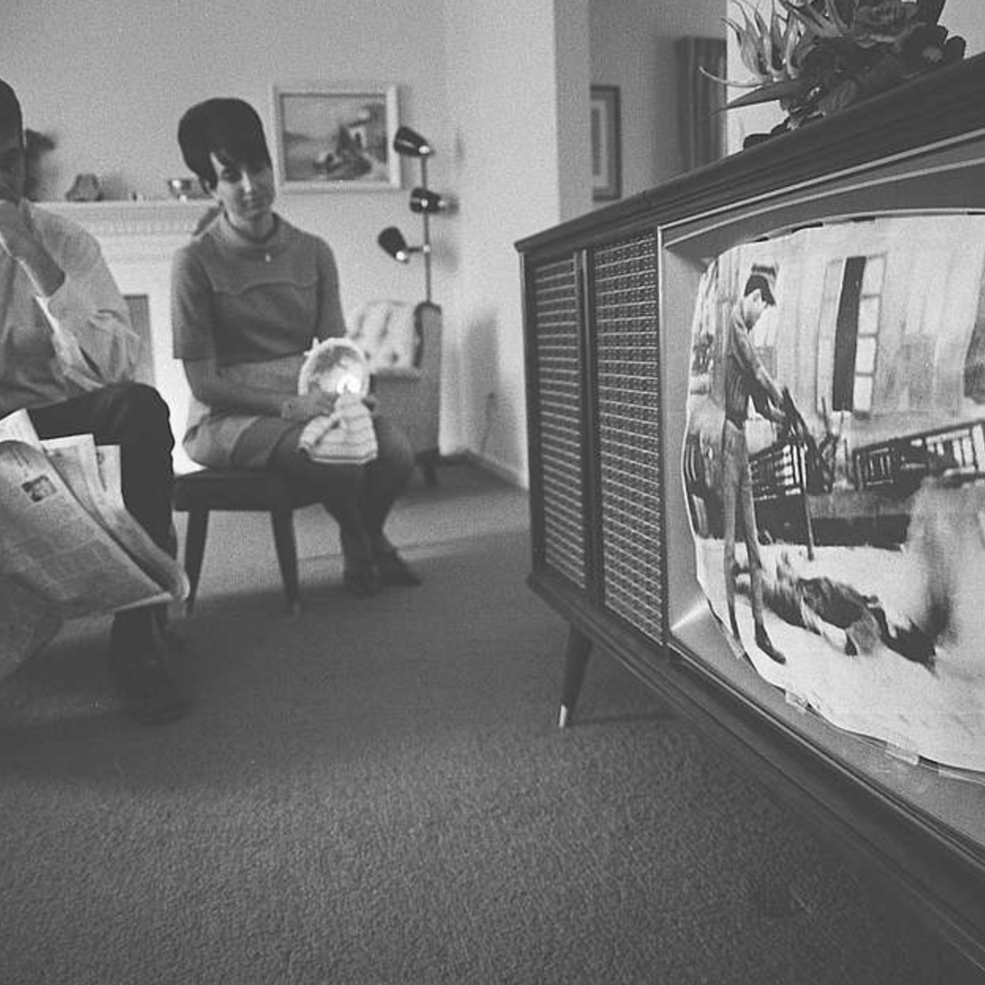 S8 Ep150: 1/3. The Peace Debate — In a Londinium wine bar during a storm in 91 AD, Gaius and Germanicus philosophize about service and contemporary geopolitics, centering on the modern concept of "peace," particularly regarding Ukraine despite ongoing conflicts in