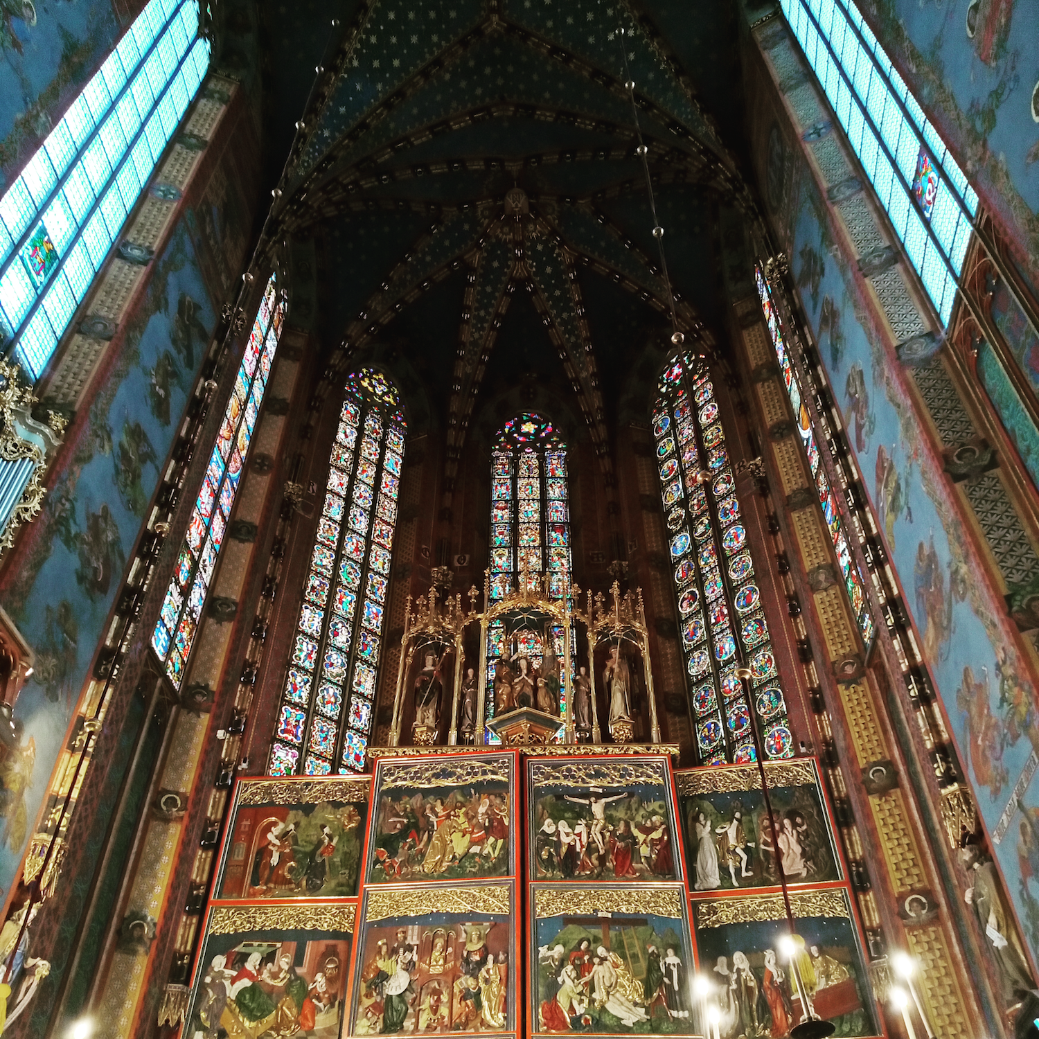 St. Martin's Church, Warsaw episode artwork