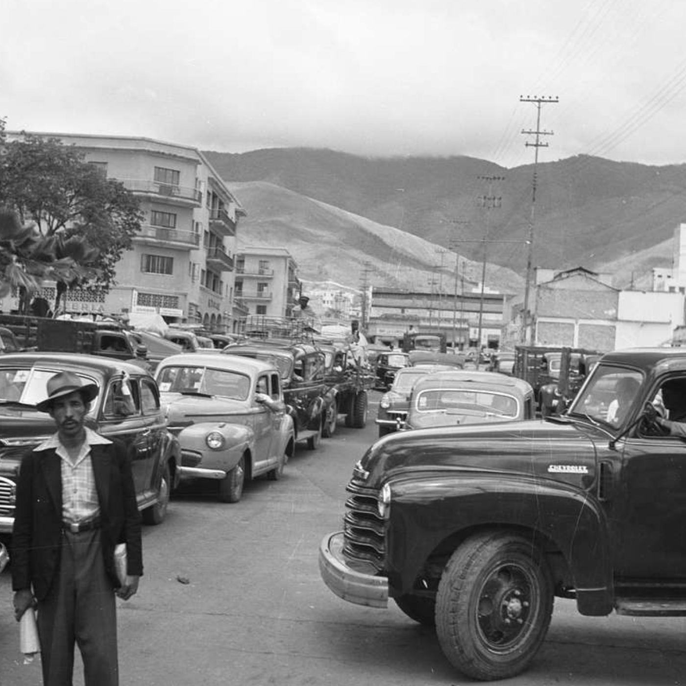 S8 Ep166: Scrutiny Over Lethal Strike on Drug Boat: Colleague Richard Epstein examines Defense Secretary Hegseth facing pressure regarding a lethal strike on alleged drug traffickers in the Caribbean, with reports suggesting survivors may have been shot in the wate